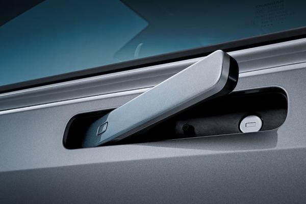 Старт продаж нового седана Changan Lamore
